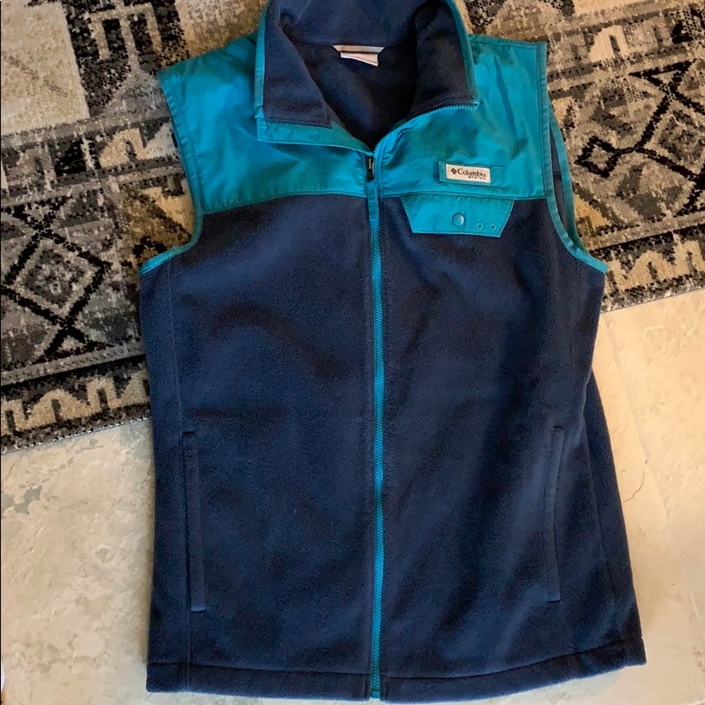 Columbia blue fleece vest